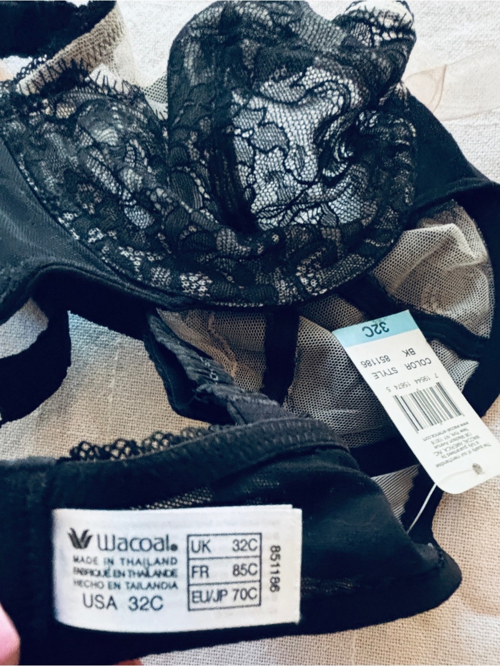 Wacoal Black Lace Underwire Bra with Decorative Bow Women’s 32 C NWT - Picture 4 of 4